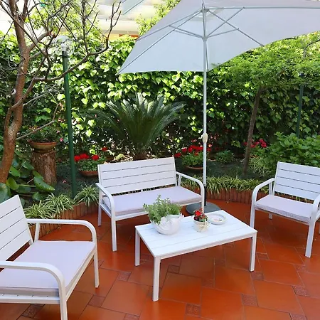 Garden House Giulia Sorrent