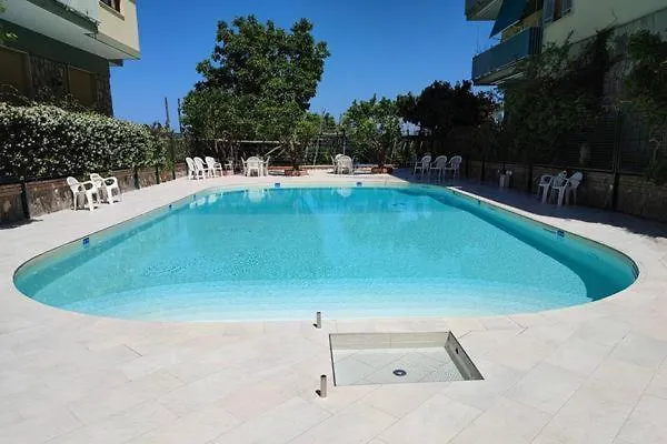 Apartment Garden House Giulia